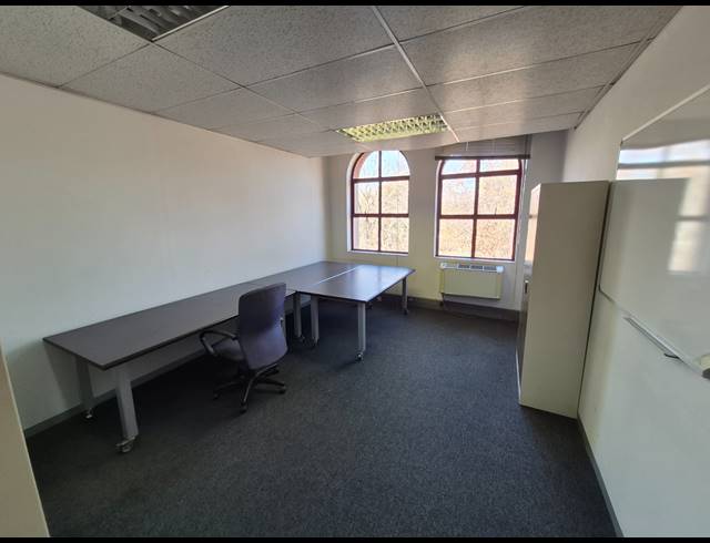 351M² OFFICE TO LET IN RIVONIA